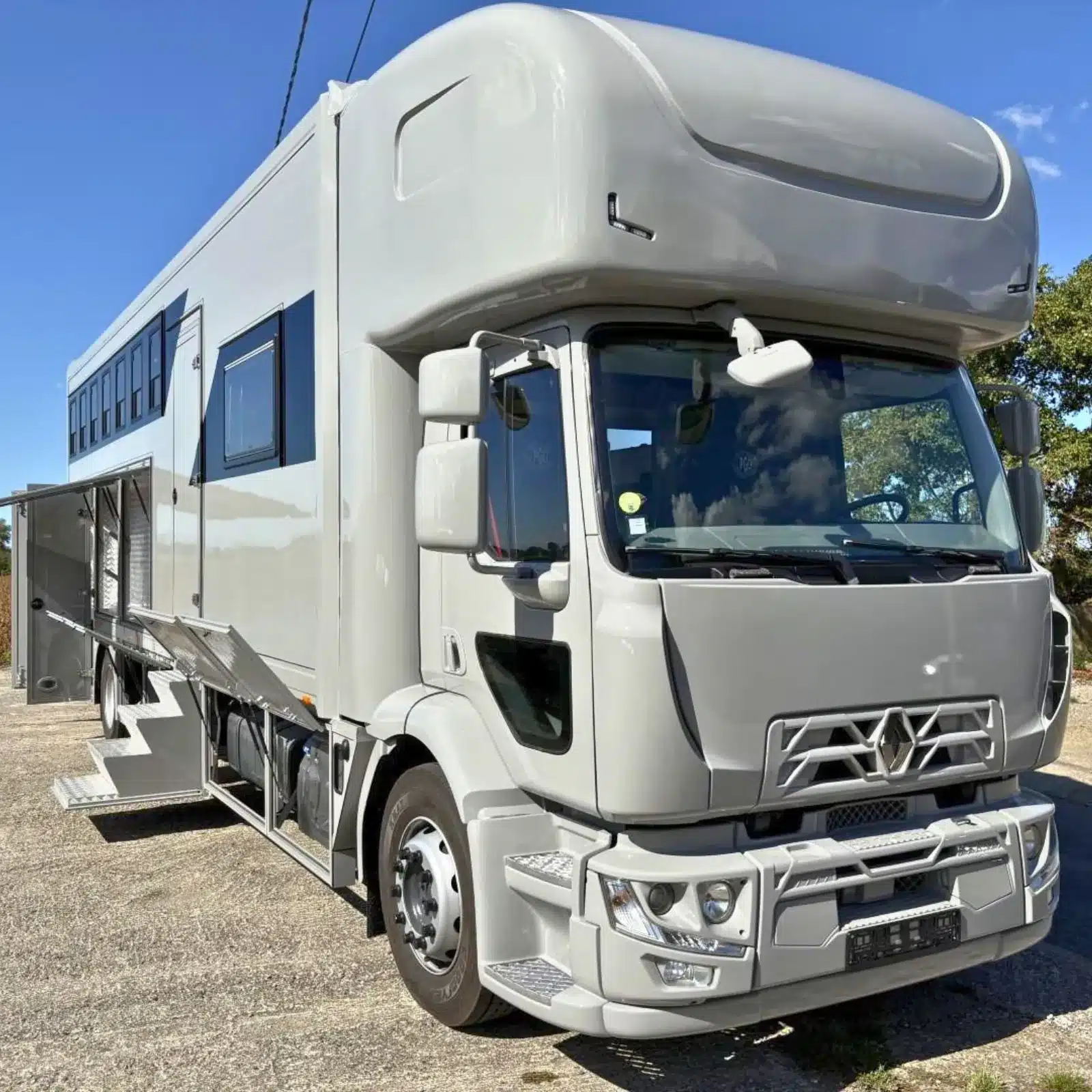 Camion chevaux PL CPGO PRO 7 chevaux home-car